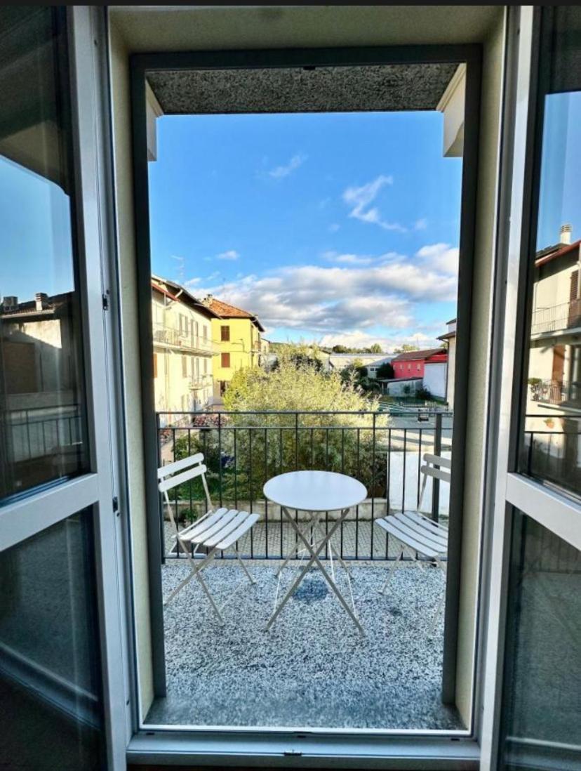 Lora Diamond Suite ,Free Parking, Self Check In,3 Como Zewnętrze zdjęcie