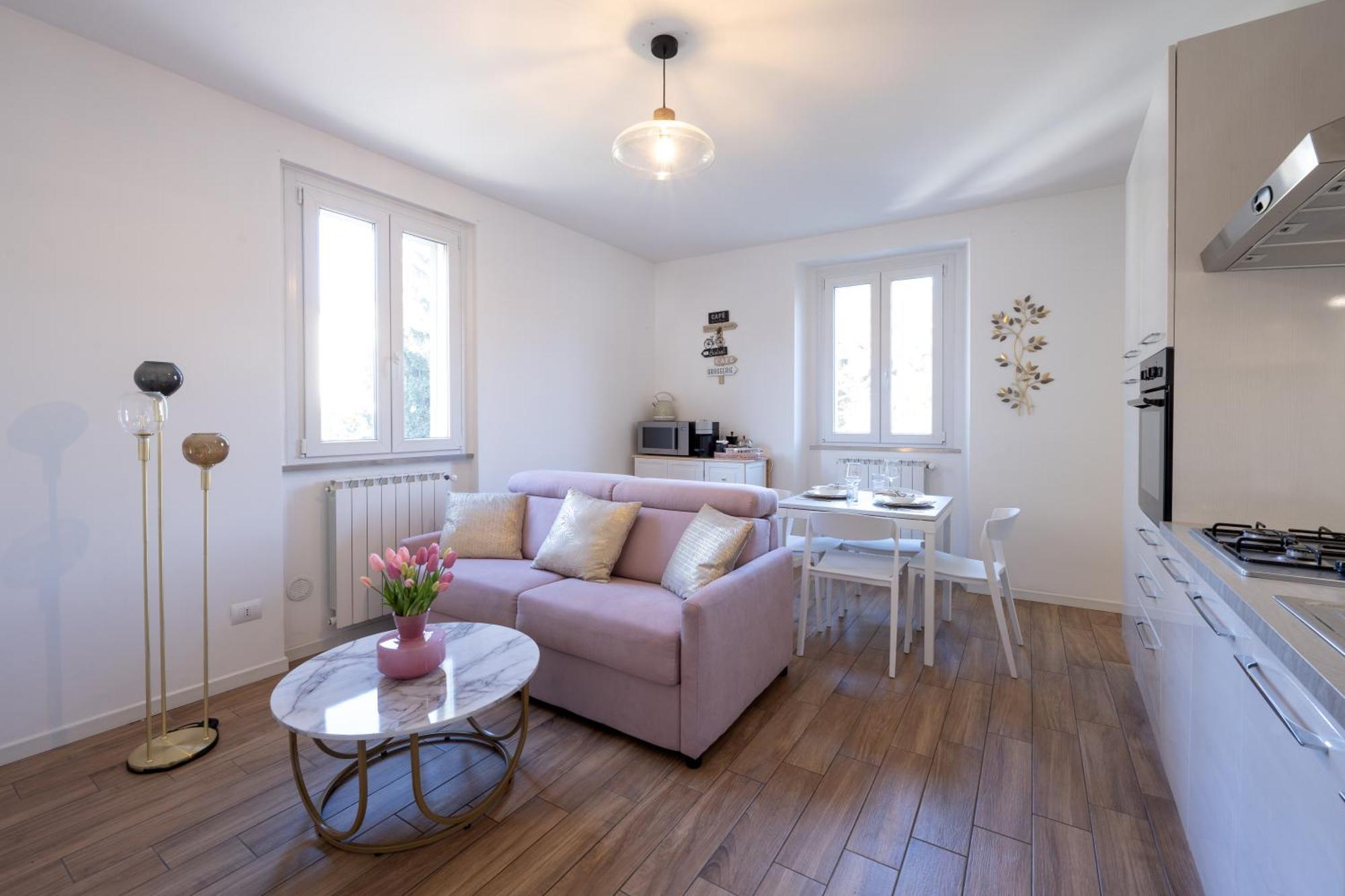 Lora Diamond Suite ,Free Parking, Self Check In,3 Como Zewnętrze zdjęcie