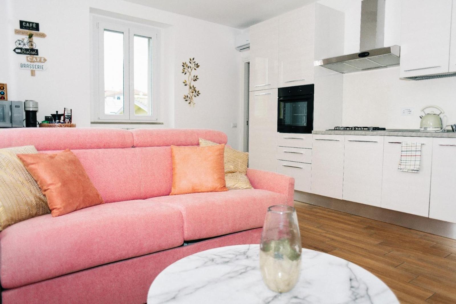 Lora Diamond Suite ,Free Parking, Self Check In,3 Como Zewnętrze zdjęcie